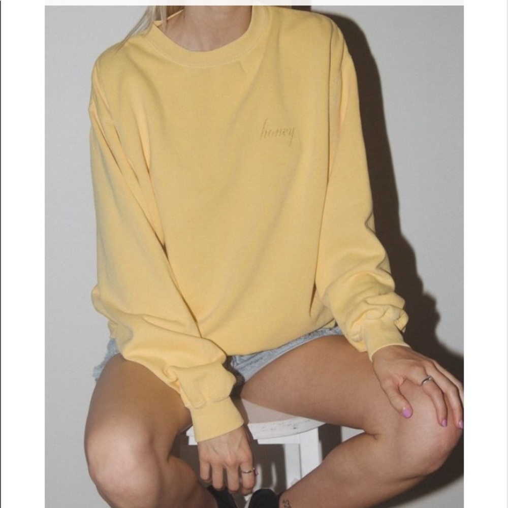 erica honey sweatshirt